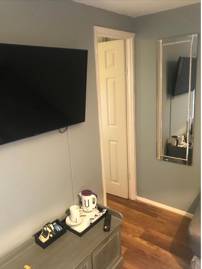 Private Double Room With Garden Ipswich Exterior photo